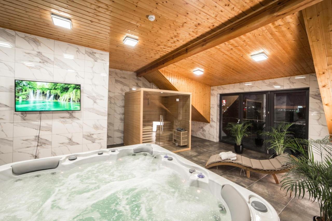 Poludnik Park Boutique Hotel Conference&Spa 斯塔加德什切青 外观 照片