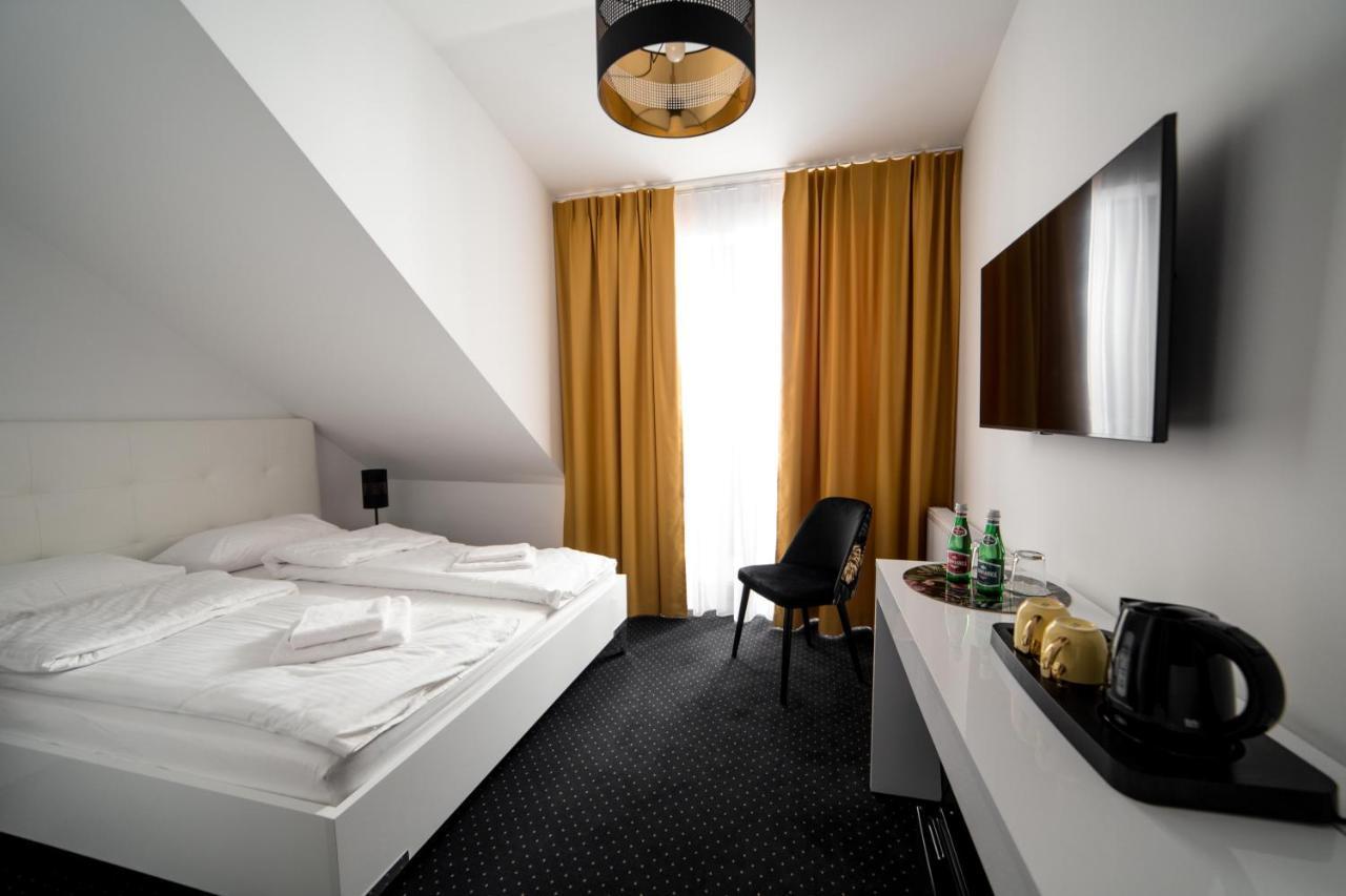 Poludnik Park Boutique Hotel Conference&Spa 斯塔加德什切青 外观 照片